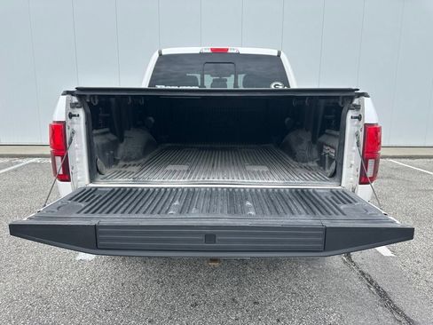 Used 2019 Ford F150 Lariat w/ Equipment Group 502A Luxury AWD/4WD image 21