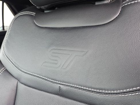 Used 2023 Ford Explorer ST w/ Equipment Group 401A image 23