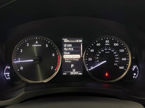 Used 2018 Lexus IS 300 RWD image 17