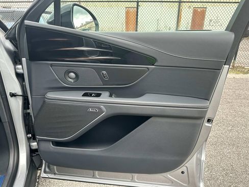 New 2025 Lincoln Nautilus Premier w/ Equipment Group 102A image 14