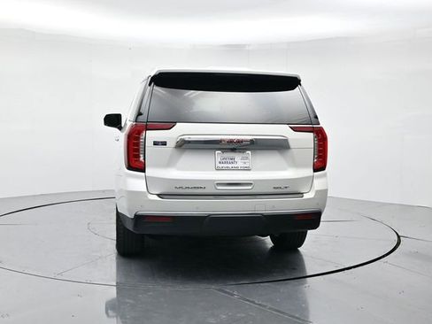 Used 2022 GMC Yukon SLT w/ SLT Premium Package image 8