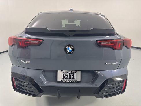 New 2026 BMW X2 xDrive28i w/ M Sport Package AWD/4WD image 6