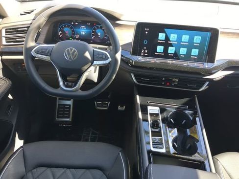 New 2026 Volkswagen Atlas SEL Premium R-Line AWD/4WD image 15