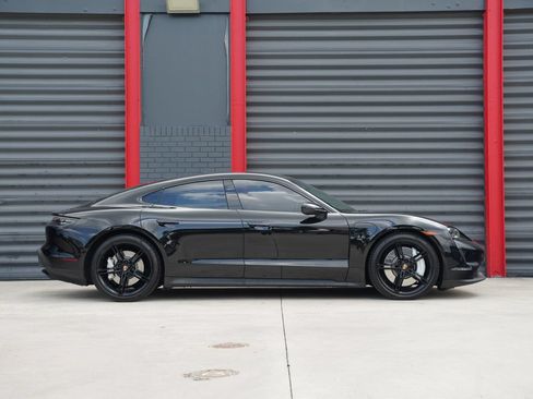 Used 2021 Porsche Taycan 4S AWD/4WD image 9