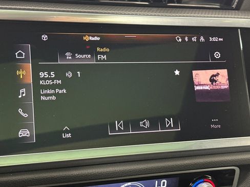 Used 2025 Audi Q3 2.0T Premium image 17