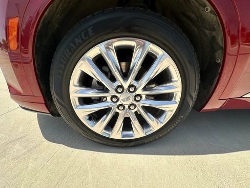 Used 2020 Cadillac XT6 Premium Luxury FWD image 40