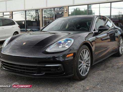 Used 2017 Porsche Panamera 4S image 3