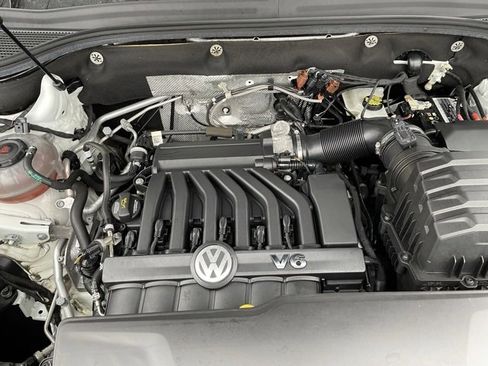 Used 2023 Volkswagen Atlas SE image 32