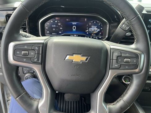 Used 2024 Chevrolet Silverado 2500 LT w/ Convenience Package image 14