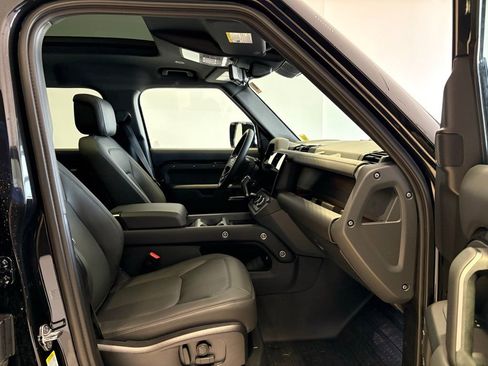 New 2026 Land Rover Defender 110 X-Dynamic SE AWD/4WD image 19