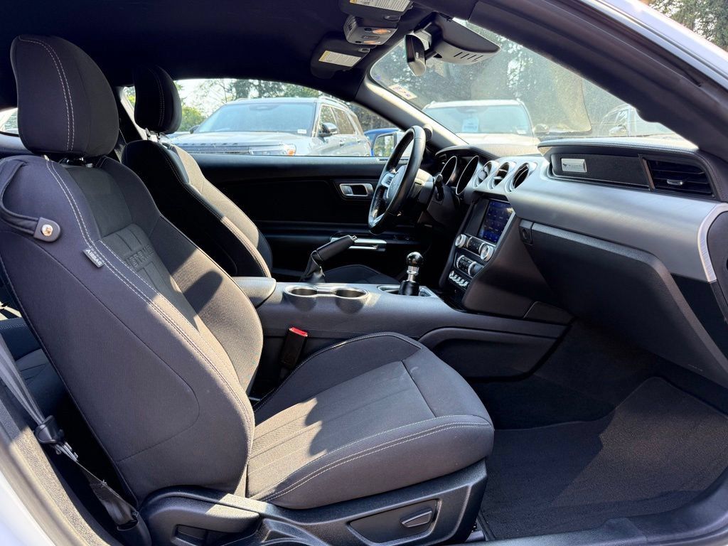 Used 2022 Ford Mustang GT w/ Equipment Group 301A RWD image 9
