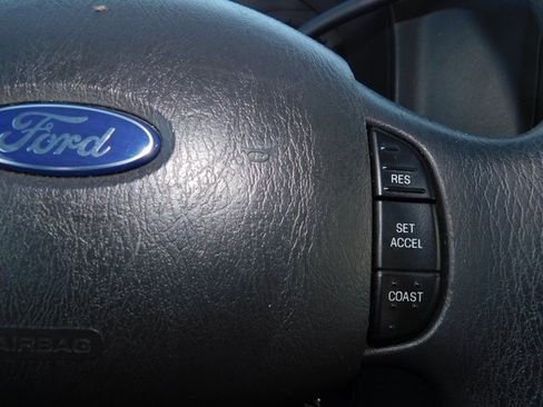 Used 2012 Ford E-350 and Econoline 350 XLT image 27