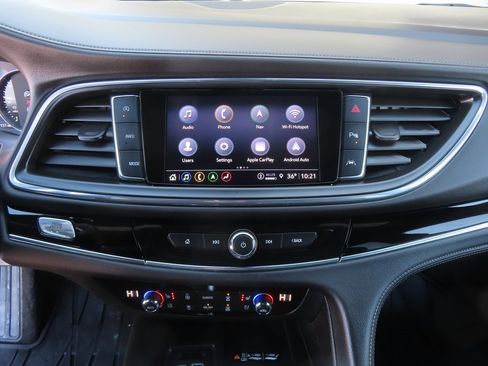 Used 2024 Buick Enclave Avenir w/ Avenir Technology Package image 22