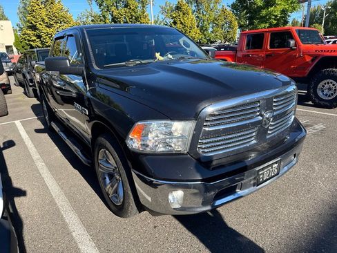 Used 2018 RAM 1500 Classic SLT w/ Luxury Group AWD/4WD image 1