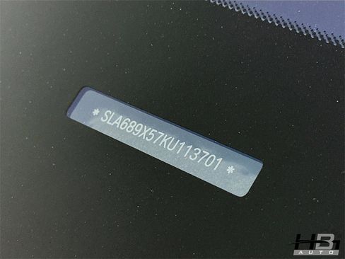 Used 2019 Rolls-Royce Cullinan image 19