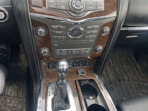 Used 2015 INFINITI QX80 4WD w/ 22" Wheel Package image 9