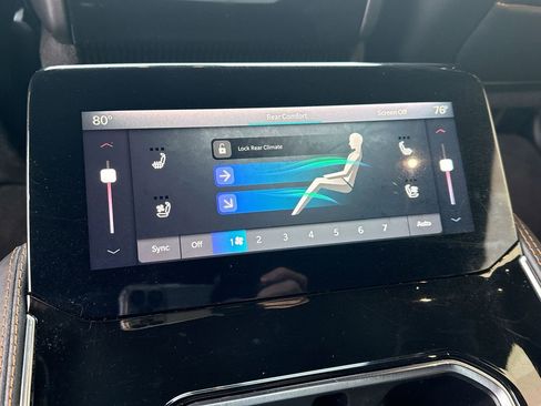 Used 2022 Jeep Grand Wagoneer Series III w/ Rear Seat Video Group 1 image 24