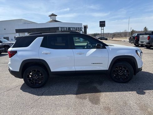 Used 2026 GMC Terrain Elevation w/ Elevation Premium Package AWD/4WD image 8
