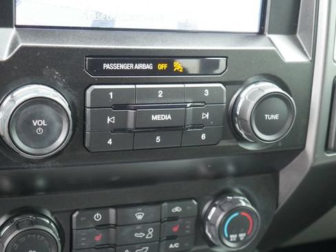 Used 2020 Ford F150 XLT w/ Equipment Group 302A Luxury AWD/4WD image 24