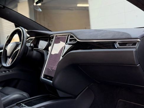 Used 2016 Tesla Model X 75D image 12