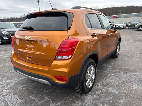 Used 2017 Chevrolet Trax LT w/ LT Convenience Package image 7