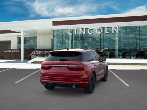 New 2026 Lincoln Corsair Premiere image 8