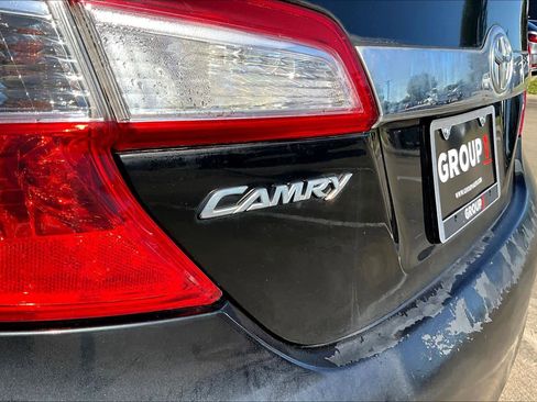 Used 2013 Toyota Camry L image 27