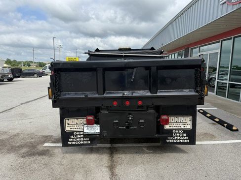 Used 2009 Ford F550 4x4 Regular Cab Super Duty image 12