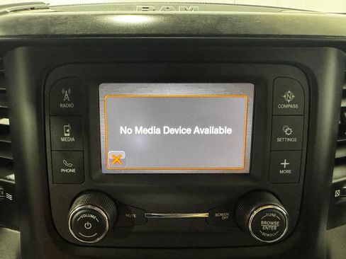 Used 2022 RAM 1500 Big Horn AWD/4WD image 4