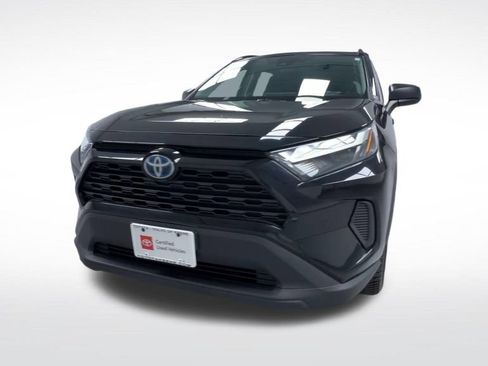 Certified 2023 Toyota RAV4 LE AWD/4WD image 4