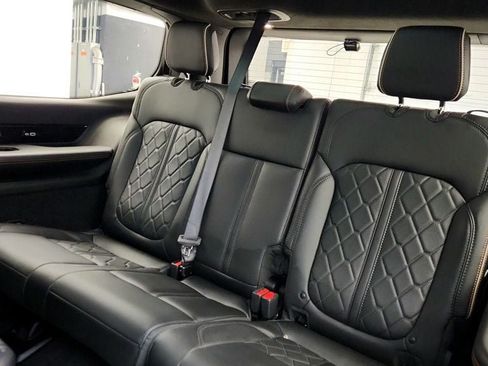 Used 2023 Jeep Grand Wagoneer Series III w/ Quick Order Packagew 28T AWD/4WD image 21