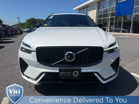Used 2025 Volvo XC60 T8 Plus w/ Climate Package AWD/4WD image 3