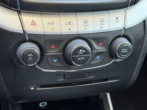 Used 2019 Dodge Journey GT AWD/4WD image 11