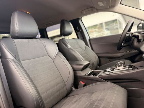 Used 2024 Mitsubishi Outlander FWD image 13