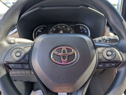 New 2025 Toyota RAV4 XLE image 19