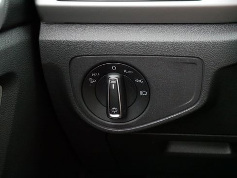 Certified 2023 Volkswagen Atlas SEL AWD/4WD image 27