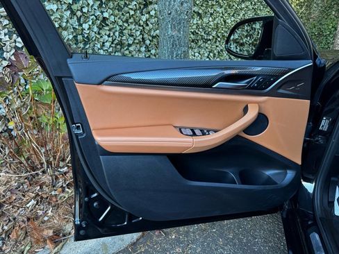 Used 2023 BMW X4 M40i w/ Premium Package image 8