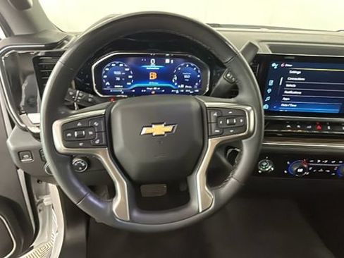 Used 2023 Chevrolet Silverado 1500 LT AWD/4WD image 14