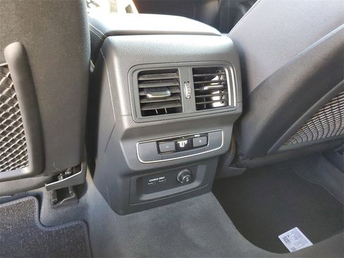 Used 2022 Audi Q5 2.0T Premium Plus w/ Premium Plus Package image 13