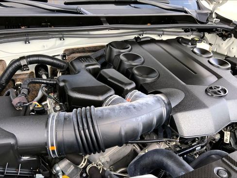 Used 2023 Toyota 4Runner SR5 image 31