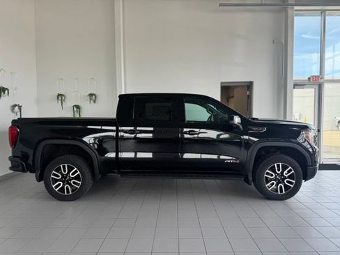 Used 2022 GMC Sierra 1500 AT4 w/ AT4 Premium Package AWD/4WD image 30