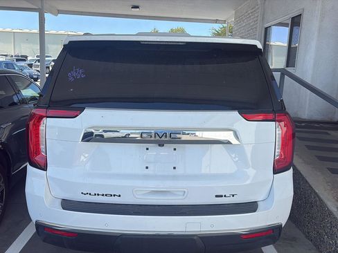 Used 2023 GMC Yukon XL SLT w/ SLT Premium Package RWD image 8