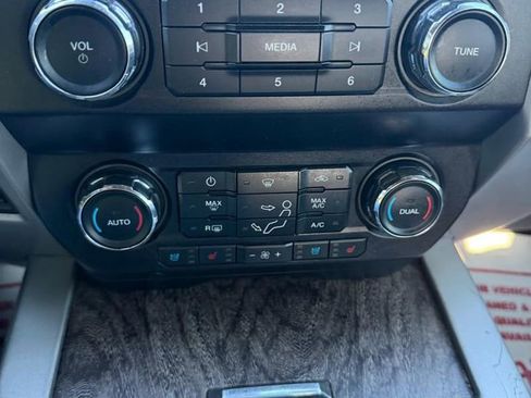 Used 2019 Ford F250 Lariat image 19