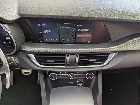 New 2025 Alfa Romeo Stelvio Sprint w/ Convenience Package image 23