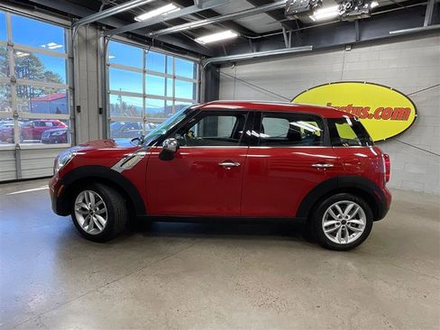 Used 2014 MINI Cooper Countryman image 2