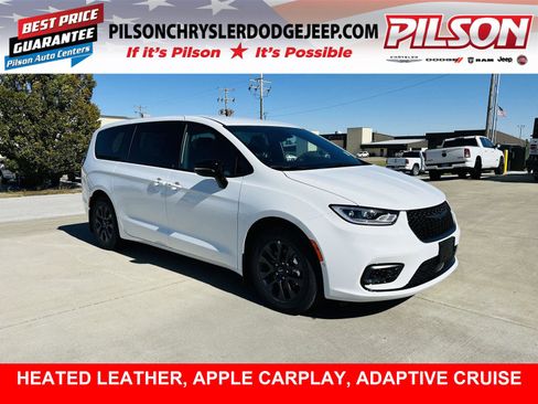 New 2026 Chrysler Pacifica Select w/ Quick Order Package 2EV image 1