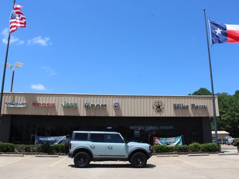 Used 2021 Ford Bronco First Edition AWD/4WD image 5
