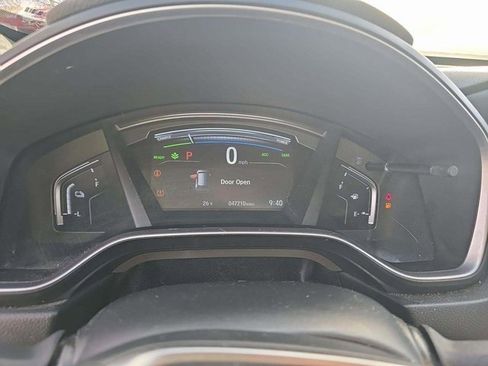 Used 2022 Honda CR-V Touring image 4