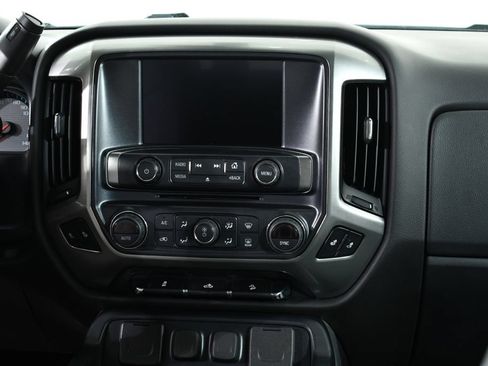 Used 2018 Chevrolet Silverado 1500 LT w/ All Star Edition AWD/4WD image 9