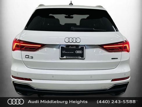Certified 2024 Audi Q3 2.0T Premium image 7
